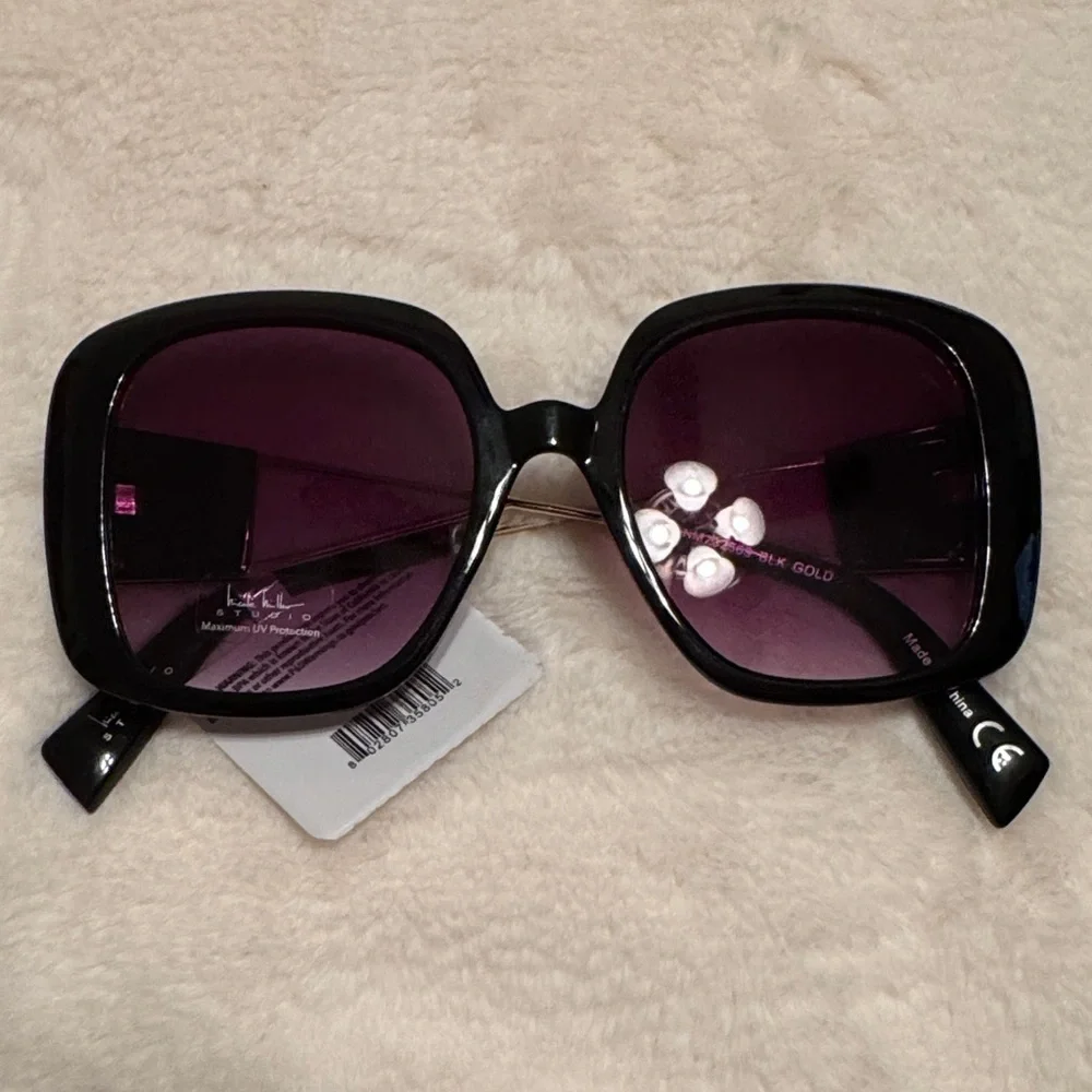 Nicole Miller Black Sunglasses NWT
